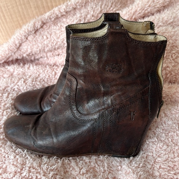 Frye Carson Wedge Bootie - Picture 10 of 13